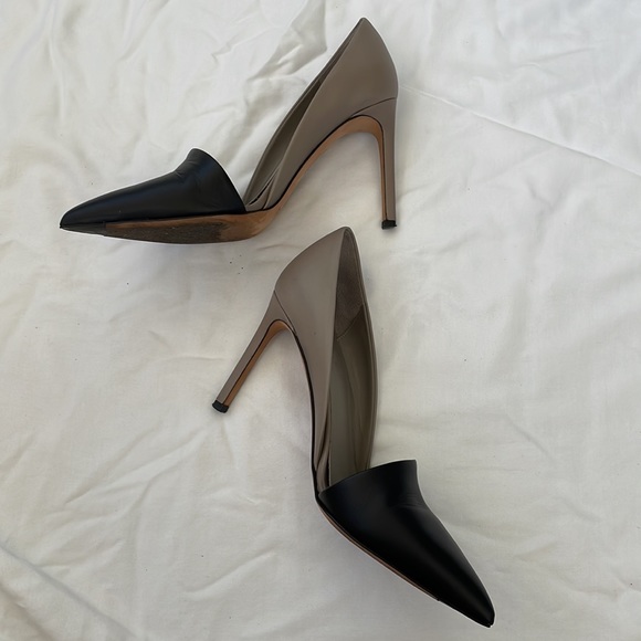 Vince two tone leather 4” heel - Picture 8 of 9